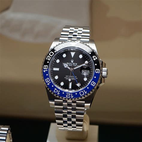 rolex gmt master 2 batman|gmt master 2 black bezel.